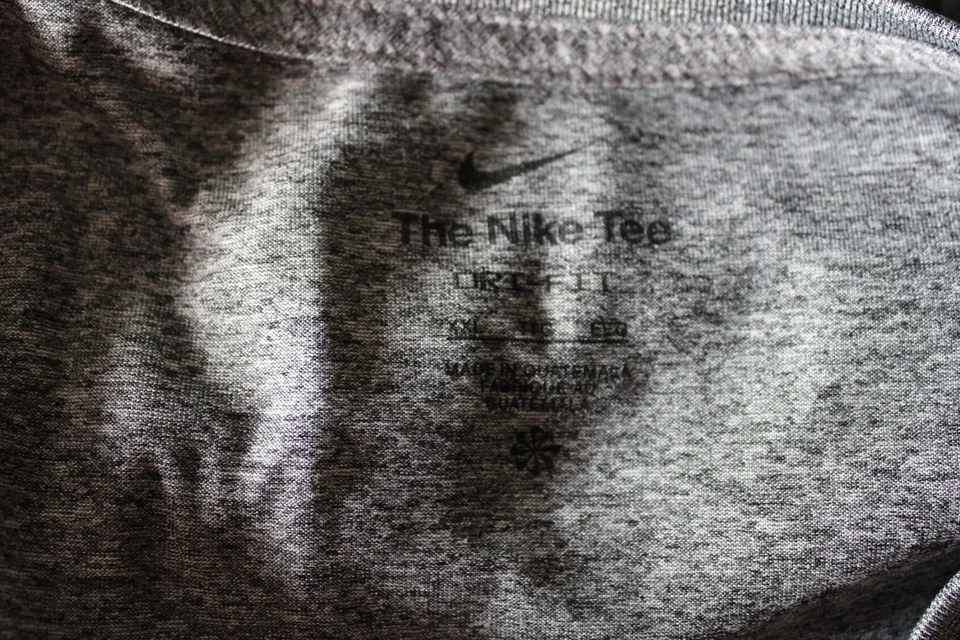 Camiseta sin mangas NIKE Dry Fit para mujer, gris, talla XXL Foto 3 de 4