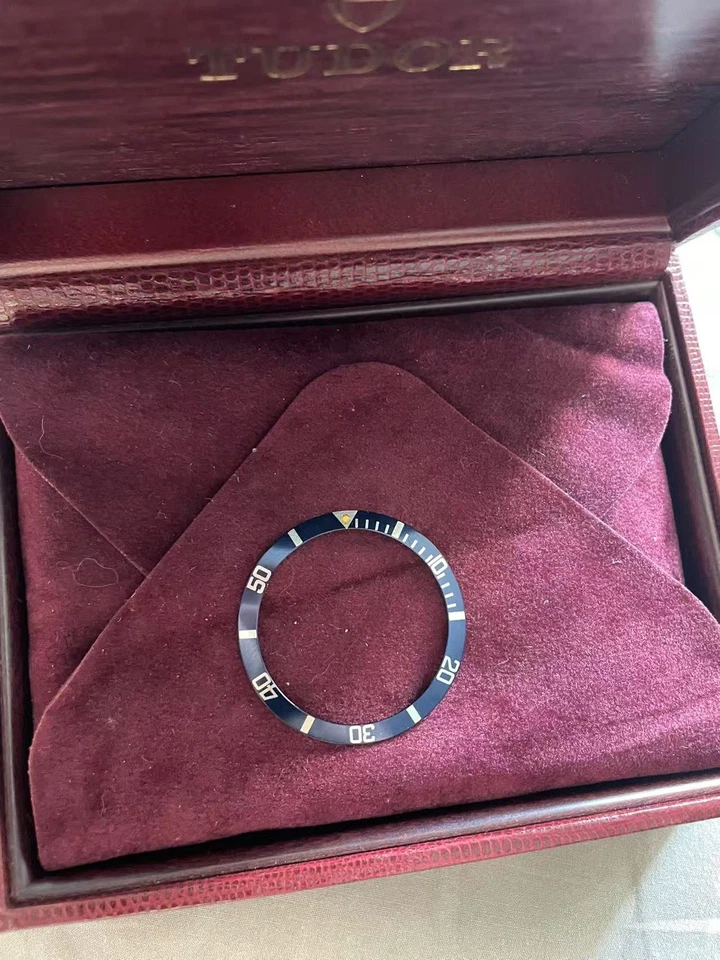 Vintage R T Flat 4 Bezel, Navy Blue, Fit For 1680, 5513, 9411, 9401, 1665 - Image 3 of 4