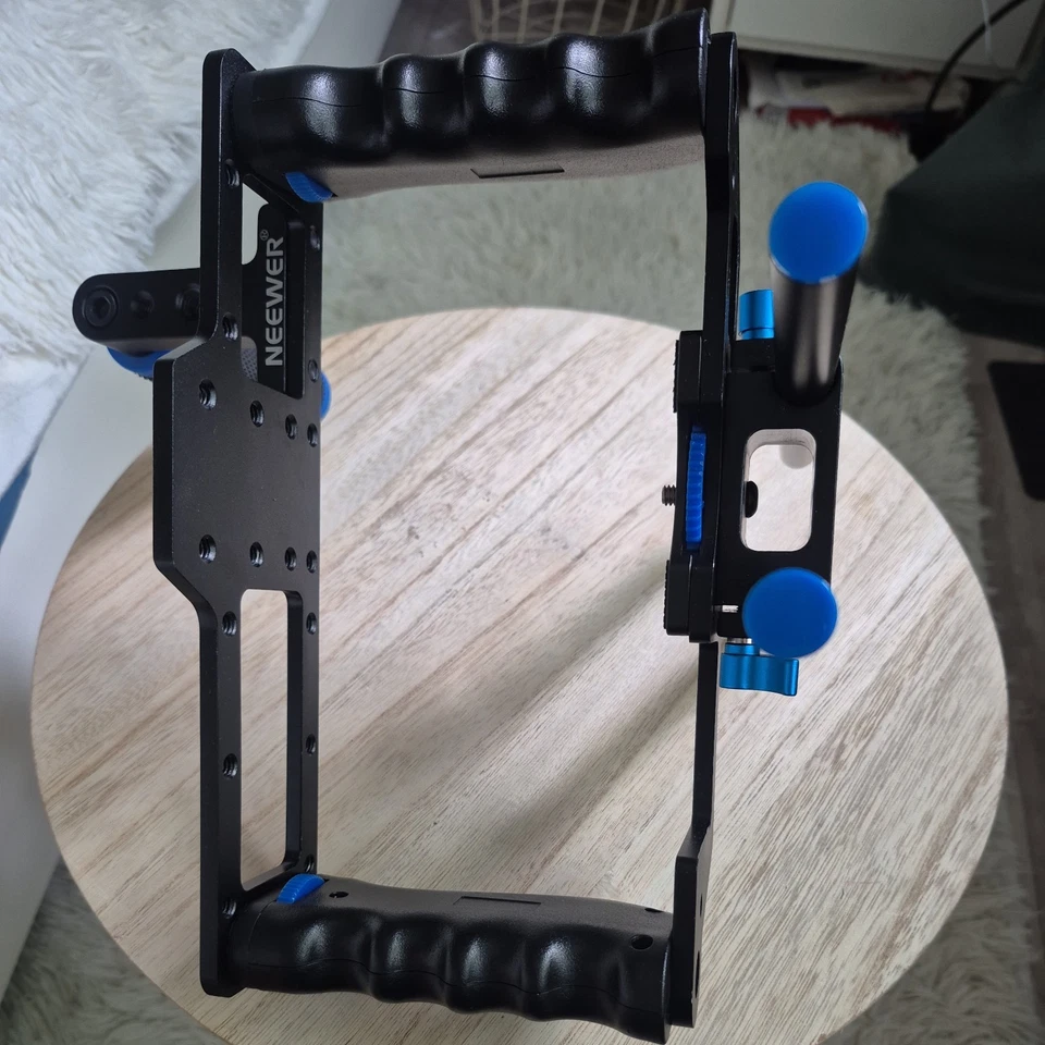 Neewer Alluminum Camera Video Cage Kit for Nikon Pentax Canon 5D Mark II DSLR - Bild 2 von 4