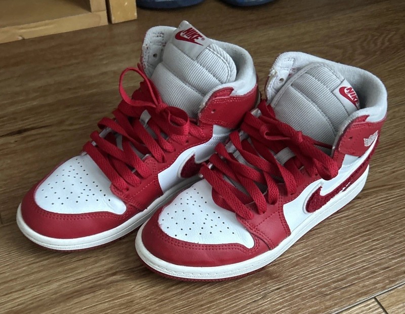 Nike Air Jordan 1 High Varsity Red White Athletic Shoes CU0449-061 Youth Size 3