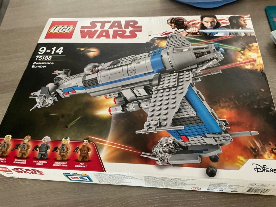 LEGO Star Wars 75188 Resistance Bomber, photo 2 sur 5