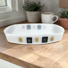Vtg Federal Glass Atomic Starburst Casserole Dish Milk Glass 1.5 Qt 11” READ