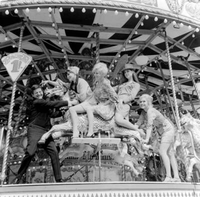 Lonnie Donegan at Battersea fun fair with Bettina le Beau, Marion - Old Photo