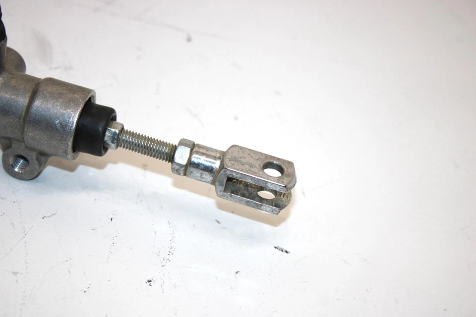 Cilindro maestro de freno trasero 14 Can-am Outlander Max 400 Efi OEM 705600255 AB6.1 Foto 3 de 4