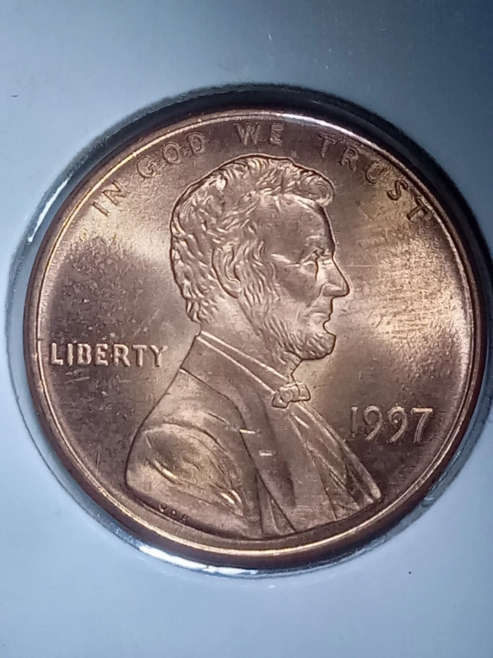 1997 Lincoln Cent Doubled Ear!! Very Nice With Amazing Reverse Errors!! - Image 3 of 4