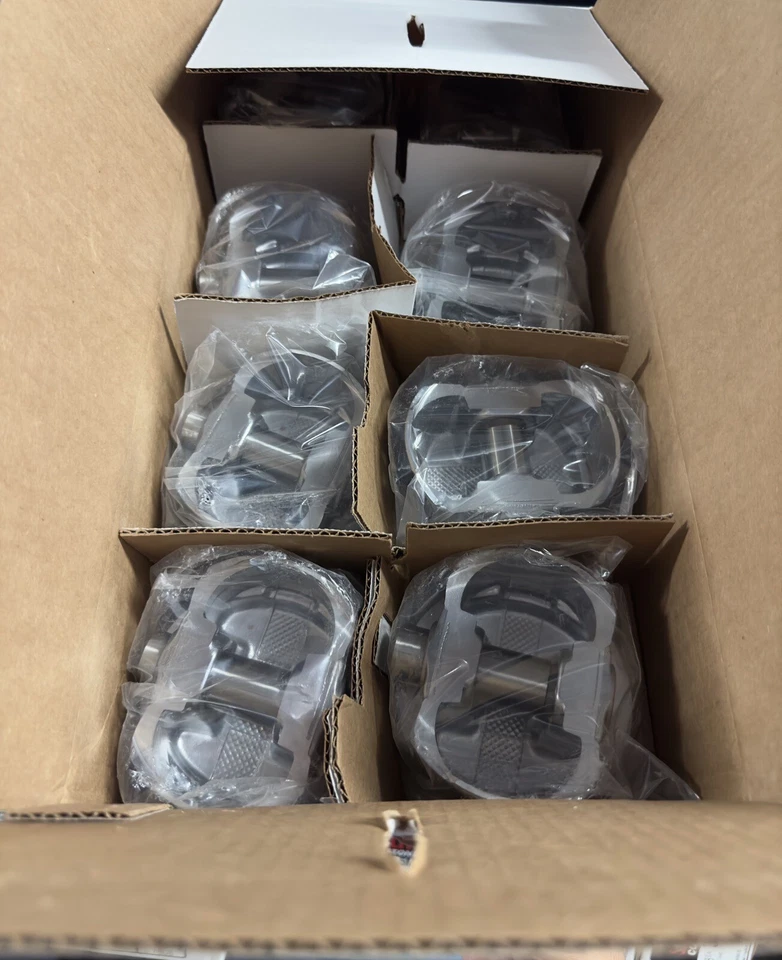 Juego de pistones Silvolite 3517HC.5mm; 4.020" / 102.1mm tapa plana para Chevy 6.0L LS2 Foto 2 de 2