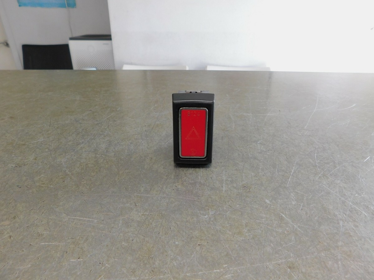 W108 W109 W114 W115 W116 R107 Hazard Relay Switch 0018217951