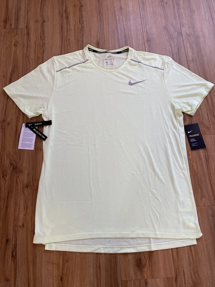 NWT Men’s Nike TechKnit Ultra Short Sleeve Running Top. Volt. AJ7615-701. Sz LRG - Image 2 of 4