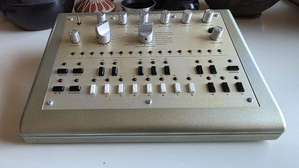 x0xb0x / Xoxbox TB-303 Style Analog Bass Synth Sequencer Acid Techno - Image 2 of 4