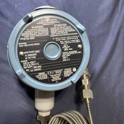 United Electric E122-3BS Temperature Controller Thermostat Explosion Proof