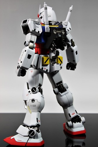 Bandai Master Grade MG 1/100 Mobile Suit Gundam RX-78-2 Gundam Ver.Ka - Photo 2/8