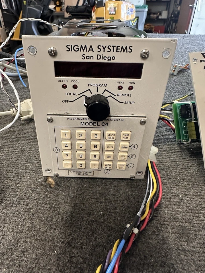 Interfaz de controlador programable Sigma Systems C4 y precisión PFS-2 a prueba de fallos Foto 2 de 4