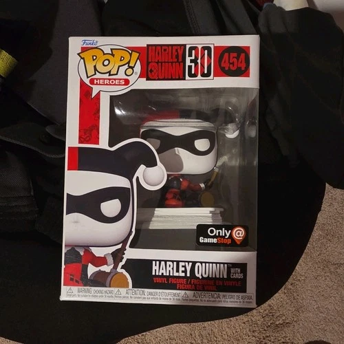 Funko Pop! Vinyl: DC Universe - Harley Quinn With Cards - GameStop...