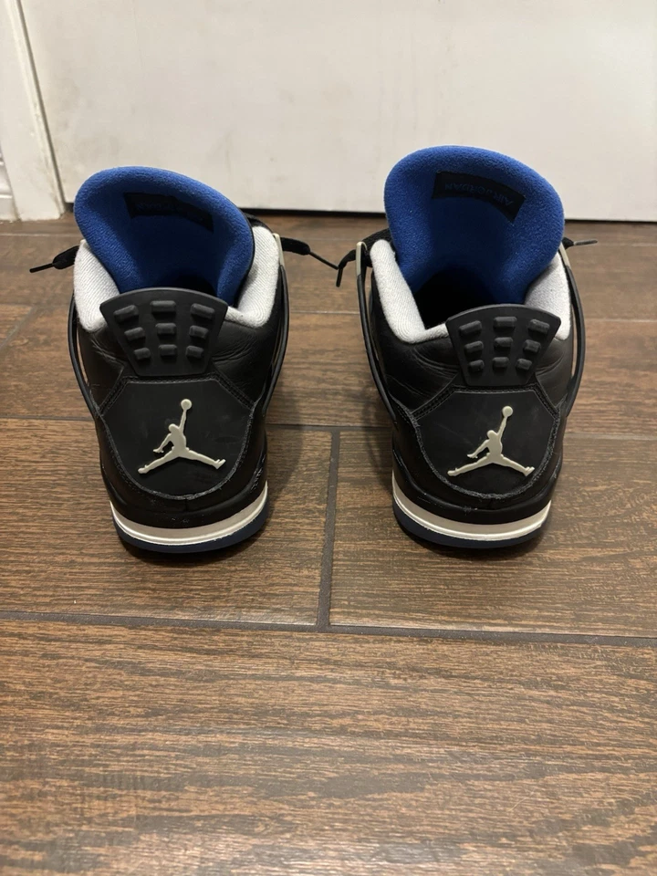 Jordan 4 Retro 'Motorsports Alternate' Foto 2 de 4