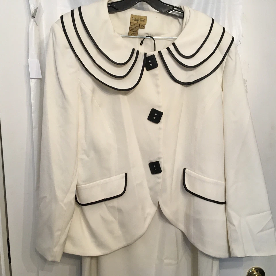 Midnight Velvet Cream Black w/Large Collar Formal Wedding Skirt Suit Size 18W - Image 2 of 4