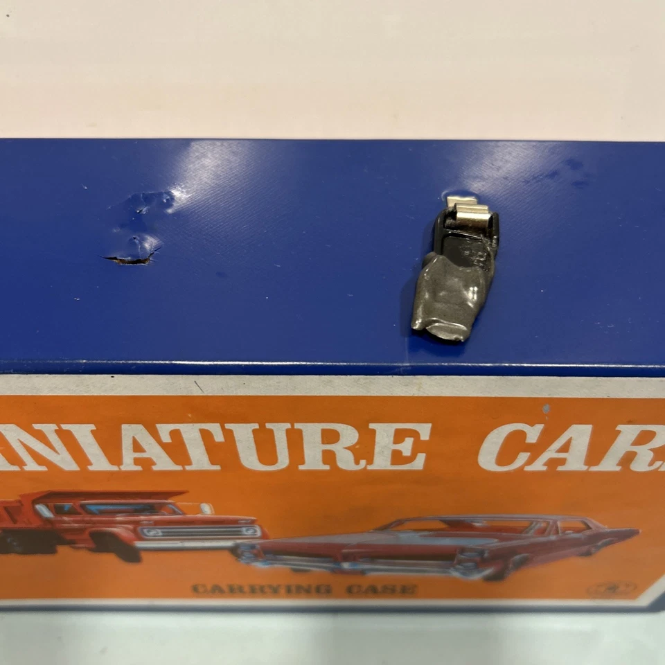1966 Mattel Miniature Car Carry Case Toy Storage Bar Gas Station Man Decor Gift - Image 2 of 4