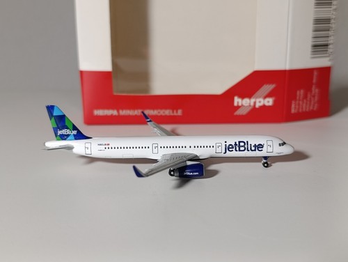 Herpa Wings JetBlue Airbus A321 "Prisma" N903JB 527811 1:500 - Foto 2 di 2