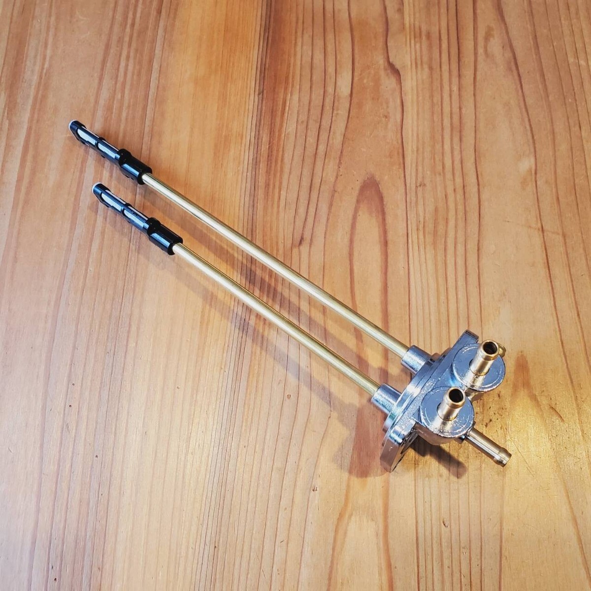 3710☆ Front Left Air Suspension Shock Absorber 3710 6887 933