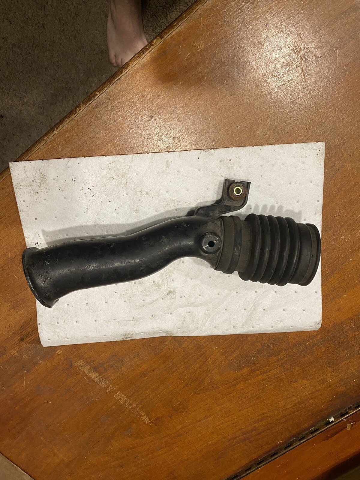 20012005 HONDA CIVIC AIR FILTER BOX RESONATOR PIPE/HOSE OEM USED NICE