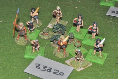 28mm Urzeit / Stammes - Nahrungssuche & Dorfbewohner 10 Figuren - (83820)