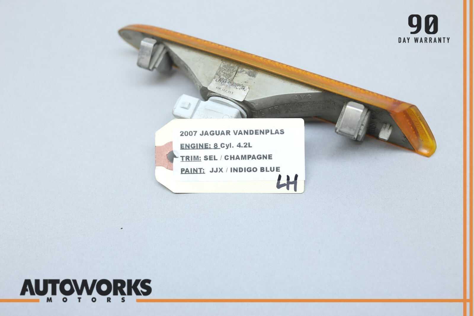 0407 Jaguar XJ8 XJR VDP X350 Front Left Driver Side Bumper Marker