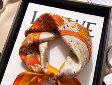 100 Mulberry Silk 53X53cm Square Scarf Women Neckerchief Wrap feather Print