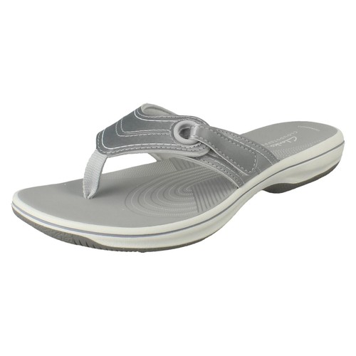 Sandalia con puntera ajustable CLARKS Brinkley Reyna para dama - Imagen 28 de 63