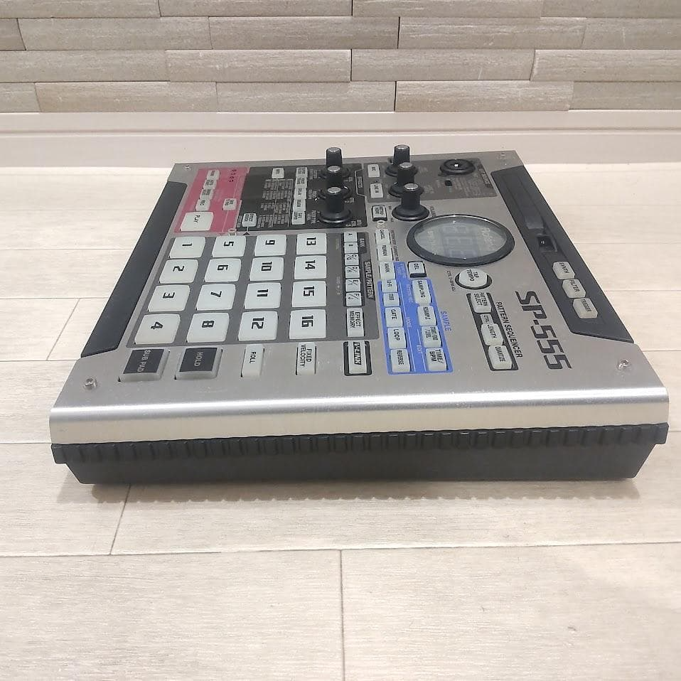 Roland SP-555 Sampler Performance Effects Tested Japan W/Box, AC
