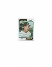 1974 topps Baseball Card #517 Mike Hegan/Yankees