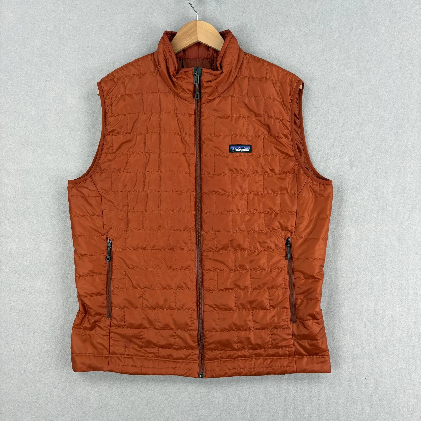 Patagonia Vest Mens Large Orange Nano Puff Primaloft Insulated Full Zip Outdoor
Opens in a new windo