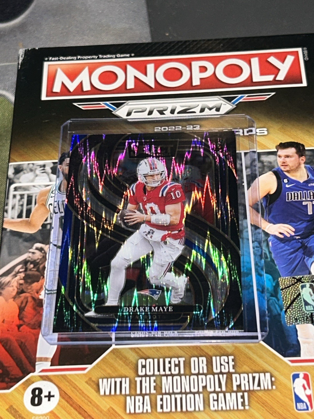 2024 Panini Select Drake Maye (RC) BLACK & BLUE SHOCK PRIZM #113 Premier Level