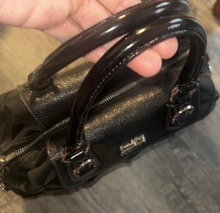 Bolso de mano Coach Madison Sabrina de cuero negro Foto 4 de 4