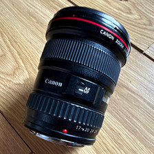Canon EF 17-40mm f/4L USM Zoom Lens Canon EF Mount AF/MF 77mm Filter
