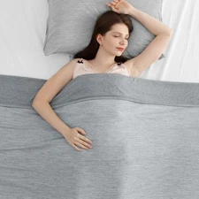 Elegear Revolutionary Cooling Blanket Twin, Absorbs Heat to Keep Body Cool fo...