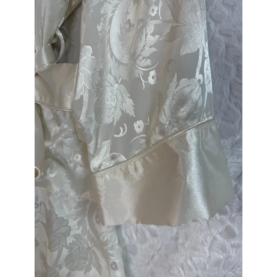 VTG 80s/90s Victoria’s Secret Lingerie Bridal Ivory Floral Jacquard Robe M / L - Image 3 of 4
