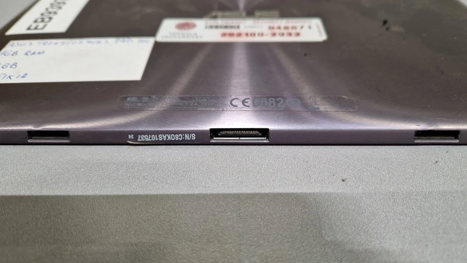 Asus Transformer Pad 700 Tablet 1GB RAM 32GB Nicht Funktioniert Für Teile - Bild 3 von 4