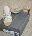 Elegant Via Spiga Heels Sandals Platinum color - size 6.5 — photo 6