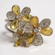 Clear Crystal And Yellow Lucite Stud On Flower Silver Tone Hinge Bracelet