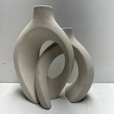 Hollow Ceramic Vase Set of 2 - Cestativo.  