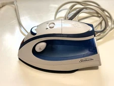 Sunbeam Hot-2-Trot Compact Travel Dorm Steam Iron Dual Voltage – Lightly Used