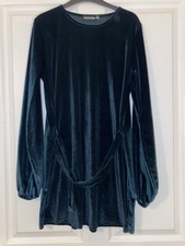 Ladies Flawless Sz 10 PLT Emerald Green Stretch Belted Velvet Short Dress ❤️L34