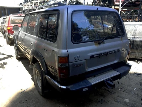 MARCADOR LATERAL TRASERO LADO PASAJERO TOYOTA LAND CRUISER 91-92 - Imagen 8 de 12