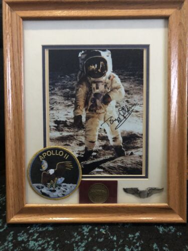 Buzz Aldrin Signed 8x10  Photo Apollo 11 Coin Patch Wings - Picture 1 of 6