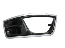 Blende für Nebelscheinwerfer Stoßstange li Ford Focus II ST 05-07 125tkm