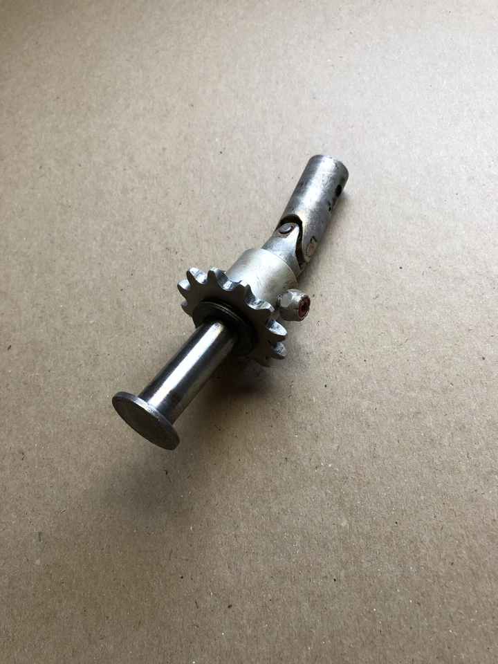 Universal Joint 0411257 Sprocket 0511785-1 EUC Cessna 170,172,180 Aircraft T41  - Image 3 of 4