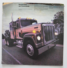 INTERNATIONAL Trucks 4300 1970s dealer brochure - French - Canada