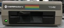 Vintage Commodore 1541 Single Floppy Disk Drive *Power On* | OO44*