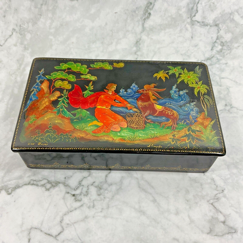 Boite à musique Fait Main -Poupée -Cadeau Souvenir Russe