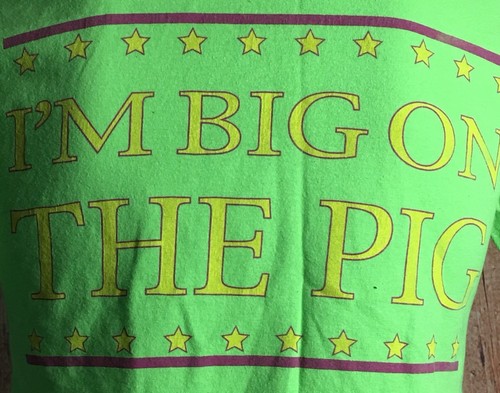 piggly wiggly im big on the pig green small short sleeve tee t