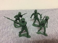 Vintage WWII Plastic USArmy Toy Soldier Lot